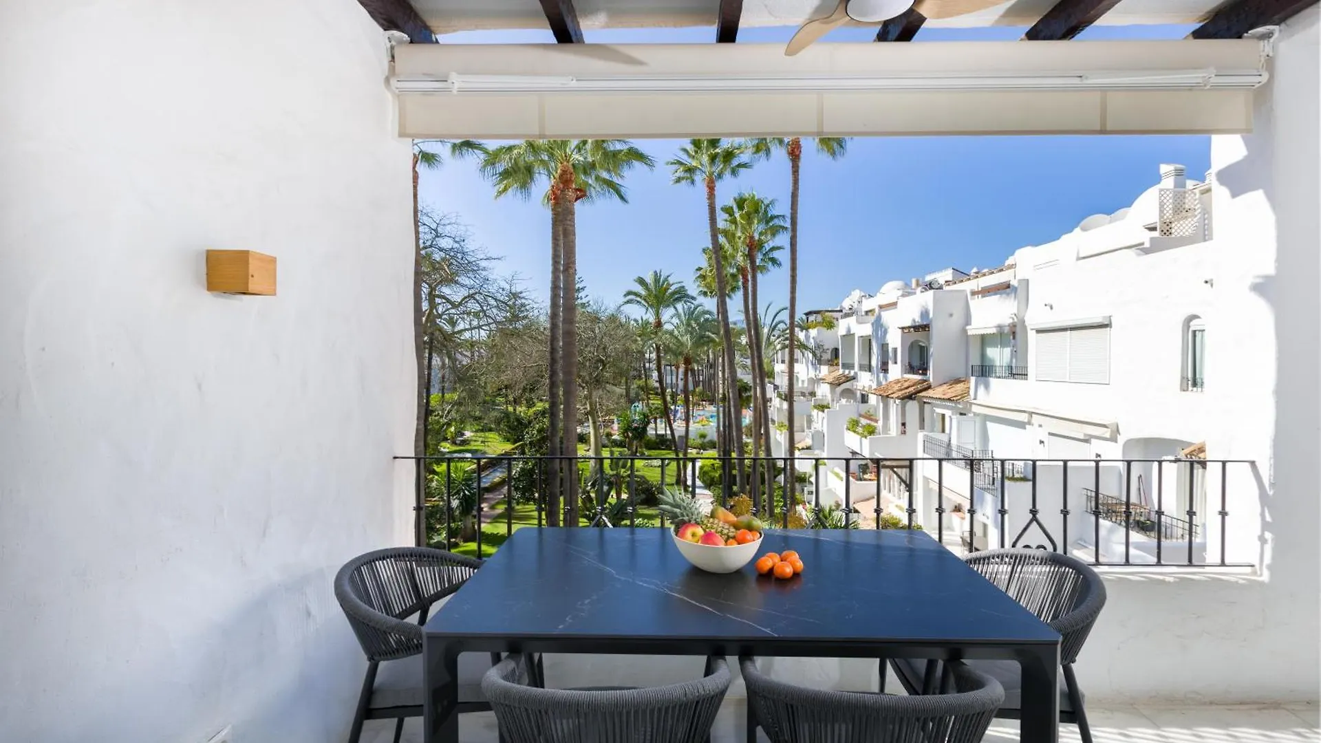 Apartamentos Urb, La Alcazaba 614 Y 642 Banus Marbella