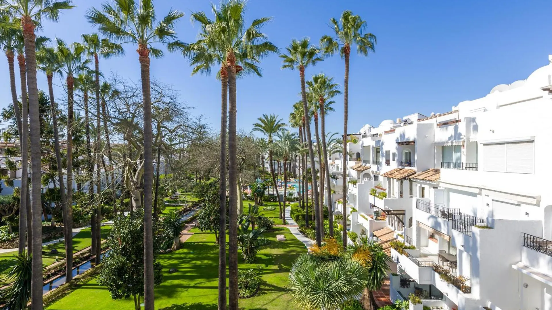 Apartment Apartamentos Urb, La Alcazaba 614 Y 642 Banus Marbella Spain