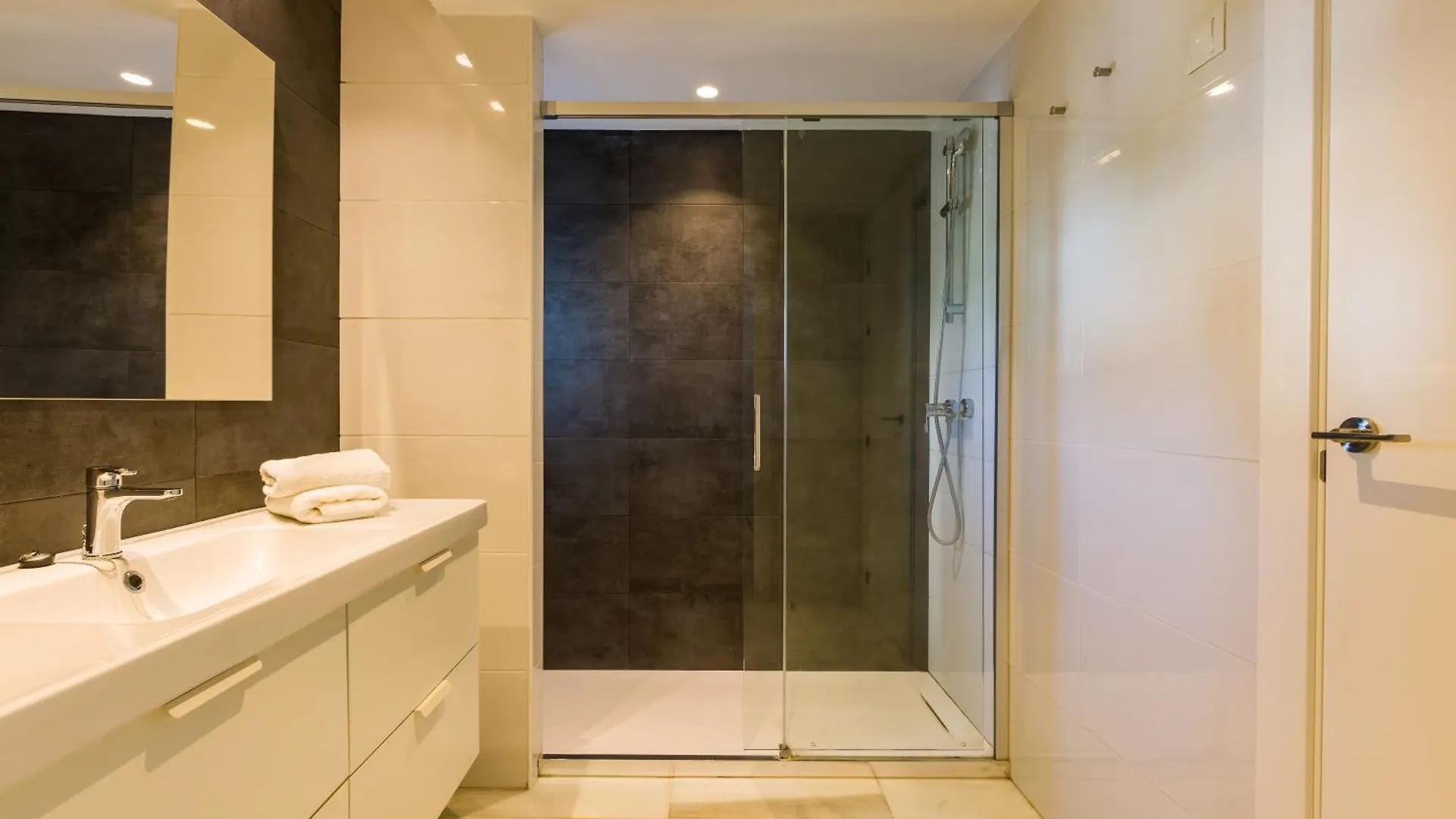 Apartamentos Urb, La Alcazaba 614 Y 642 Banus Marbella