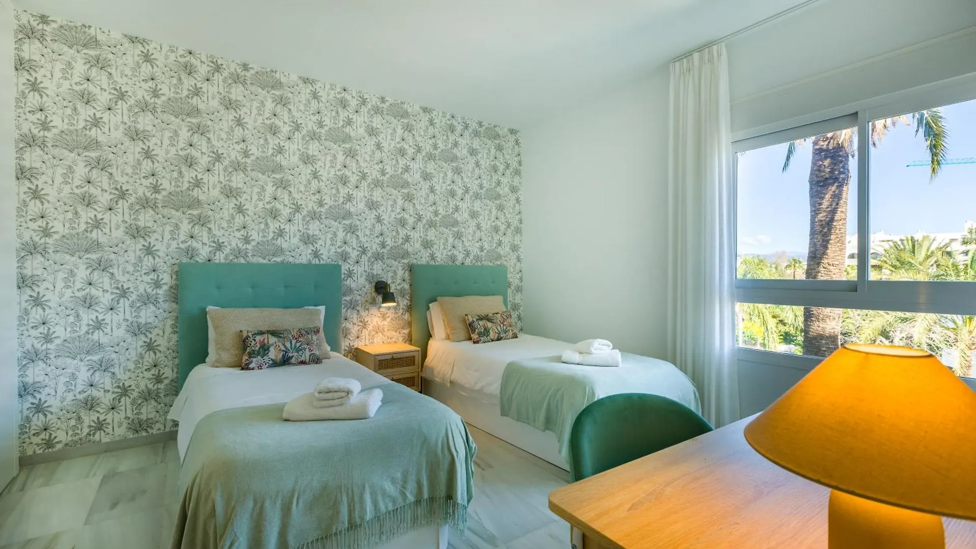 Apartment Apartamentos Urb, La Alcazaba 614 Y 642 Banus Marbella