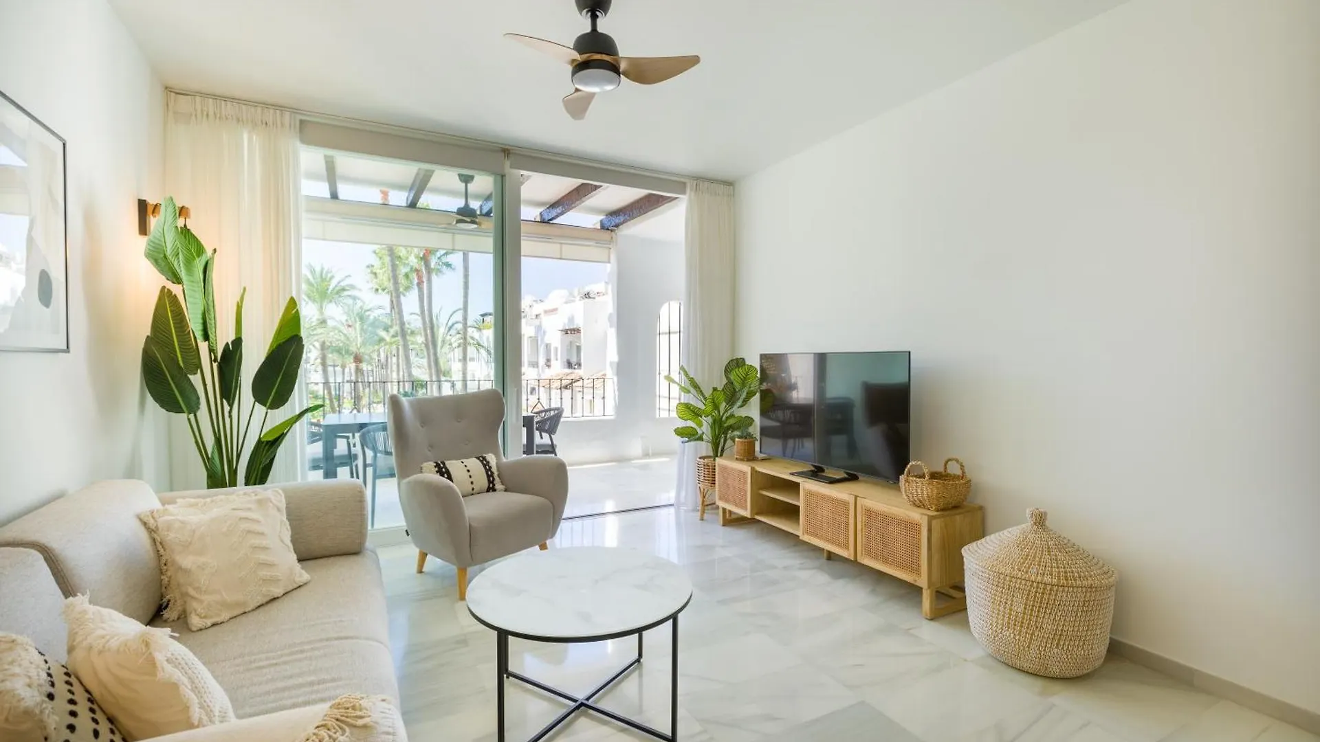 Apartment Apartamentos Urb, La Alcazaba 614 Y 642 Banus Marbella Spain