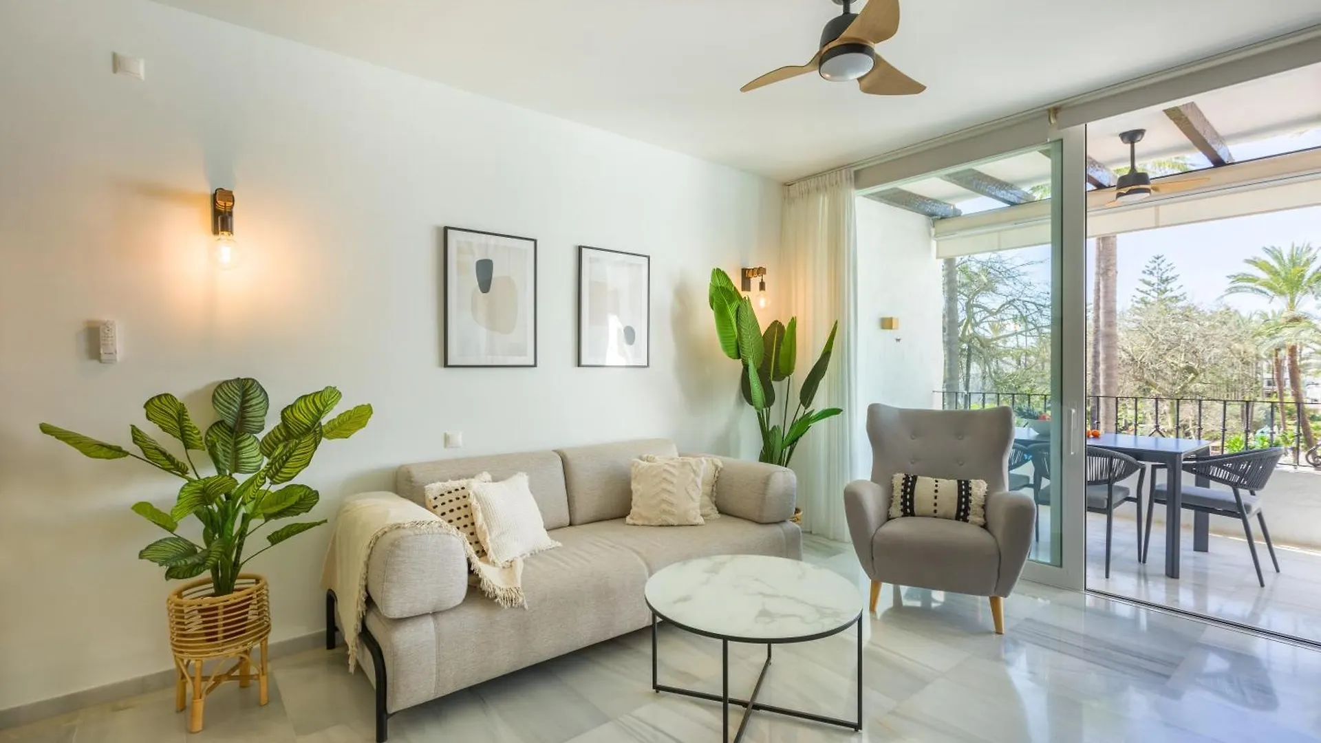 Apartamentos Urb, La Alcazaba 614 Y 642 Banus Marbella
